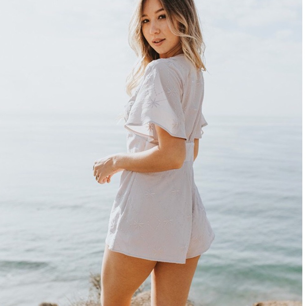 Brand New w/ tags! Lost + Wander lilac romper - Picture 4 of 5